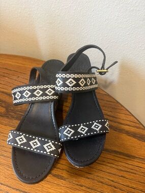 Tory Burch luxury summer wedges coquette shoes